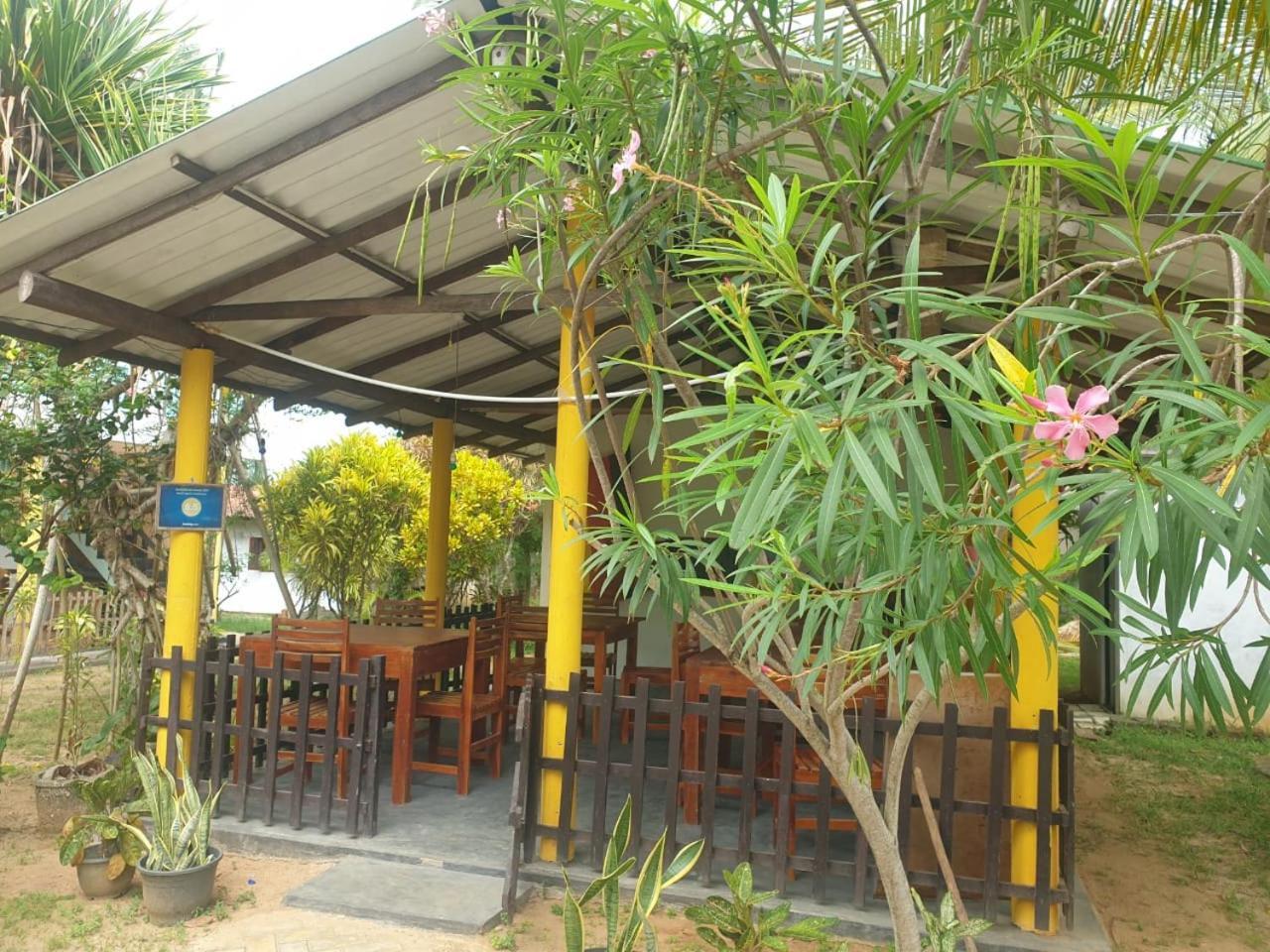 Beach Lagoon Guesthouse Tangalle Eksteriør bilde