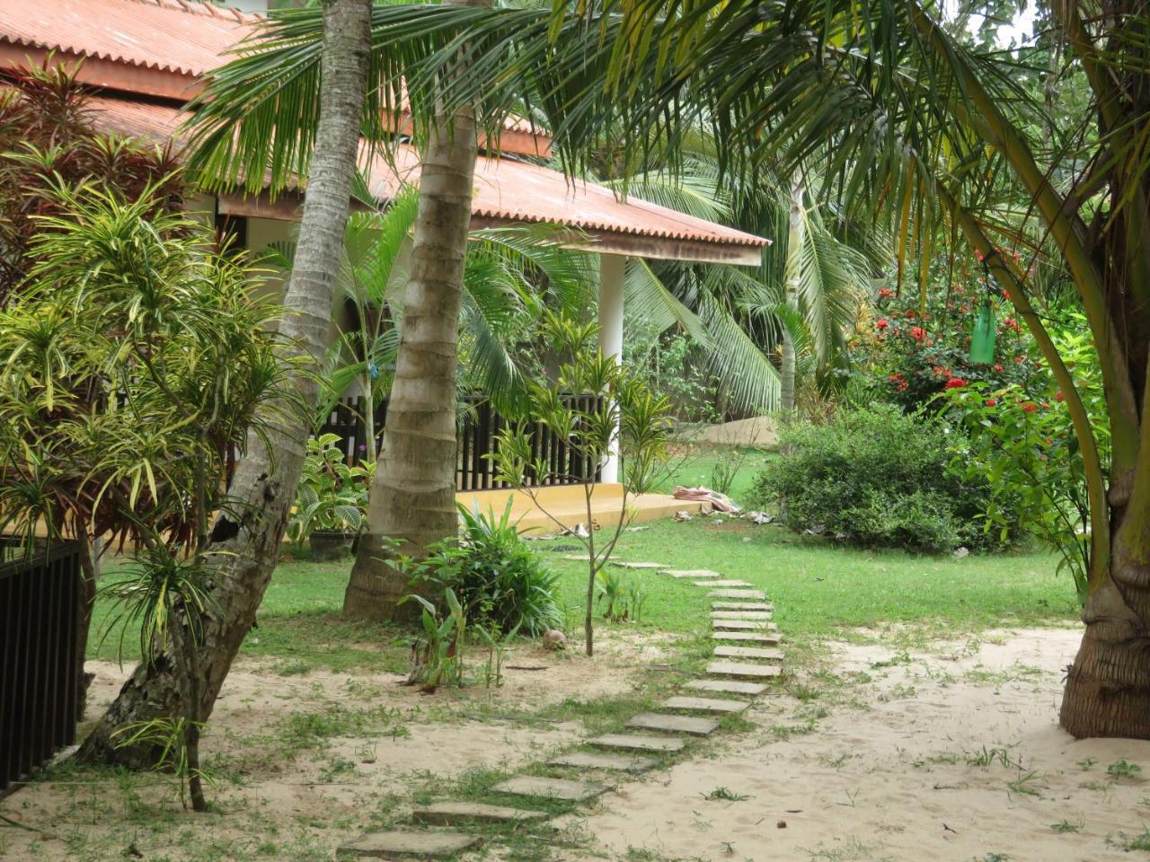 Beach Lagoon Guesthouse Tangalle Eksteriør bilde